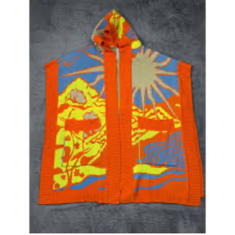 EUC URBAN OUTFITTERS KALI SUN & MOUNTAIN KNIT CAPE